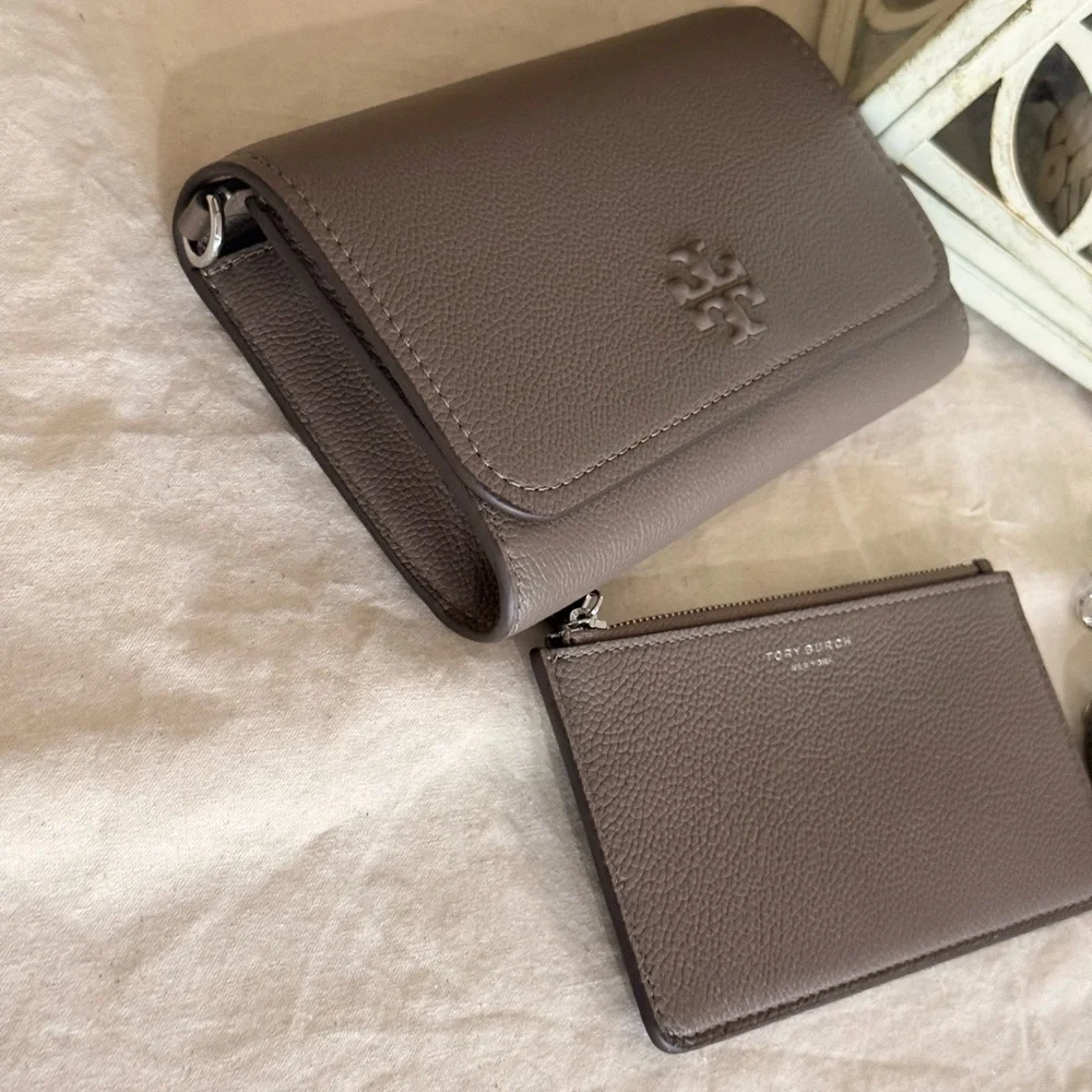 New Tory burch Thea flat wallet crossbody with zip cardholder wallet